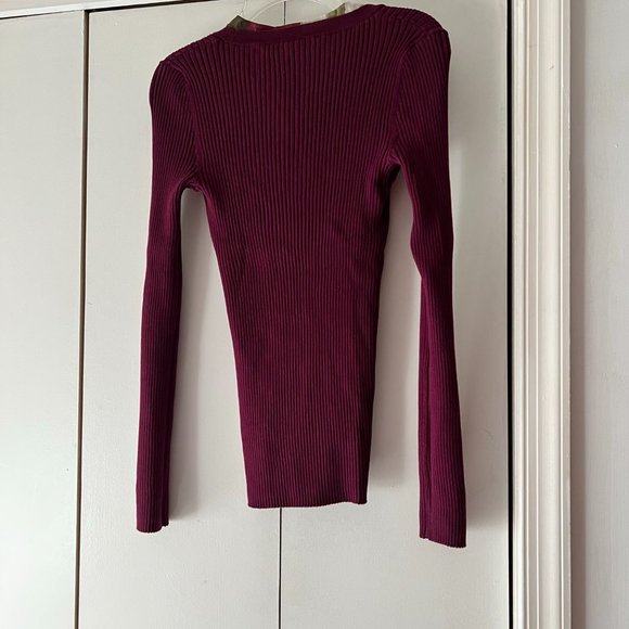 EUC! Anne Klein Burgundy Sweater with Ruffle Insert - Medium - Picture 3 of 3